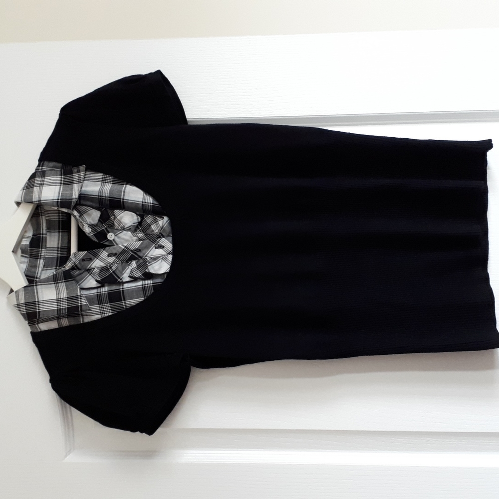 NWOT - Women's short sleeve sweater